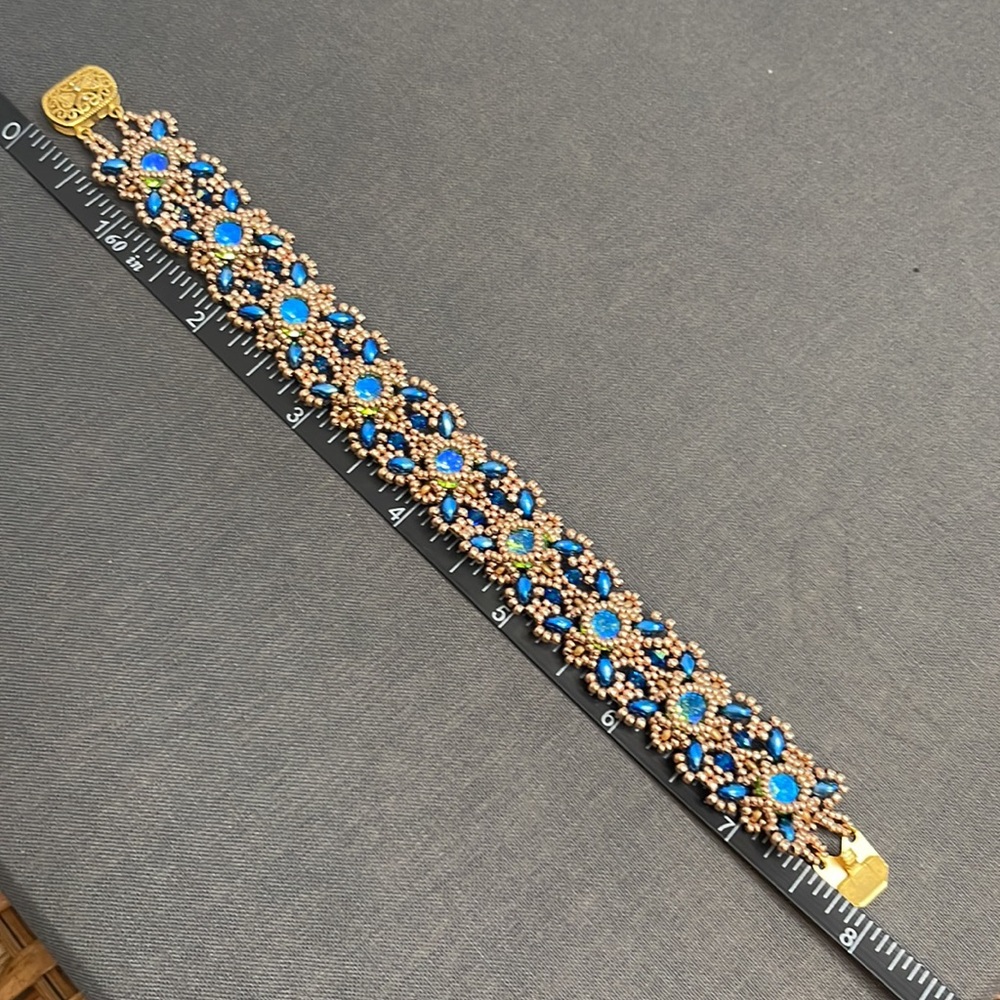 Beadwork Bracelet - Picture 6 of 6